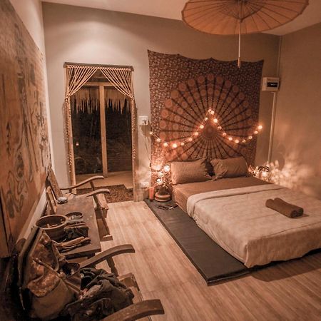 Cozy Huts Hotel Trat Buitenkant foto